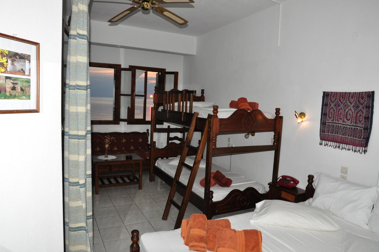 Hotel Hagiati Хорефто Екстериор снимка