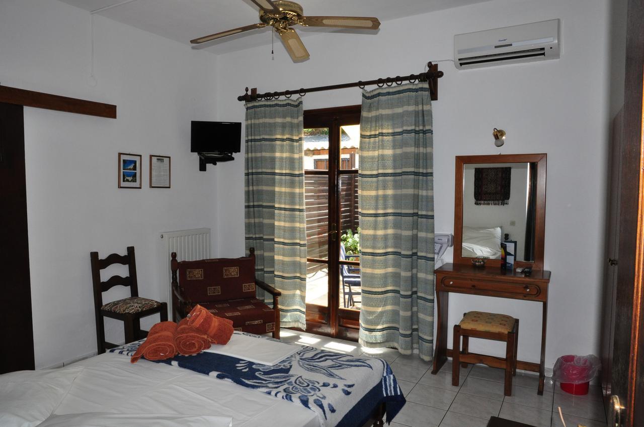 Hotel Hagiati Хорефто Екстериор снимка