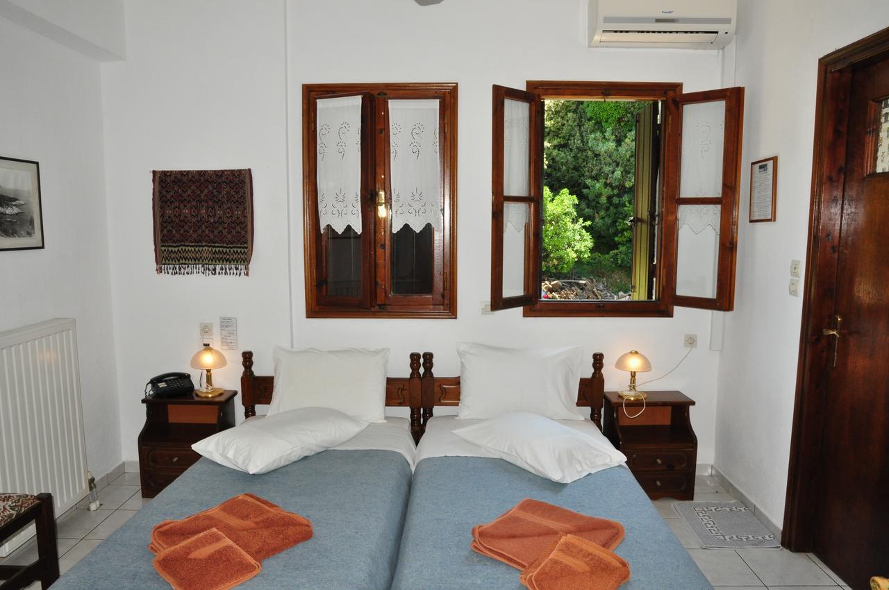 Hotel Hagiati Хорефто Екстериор снимка